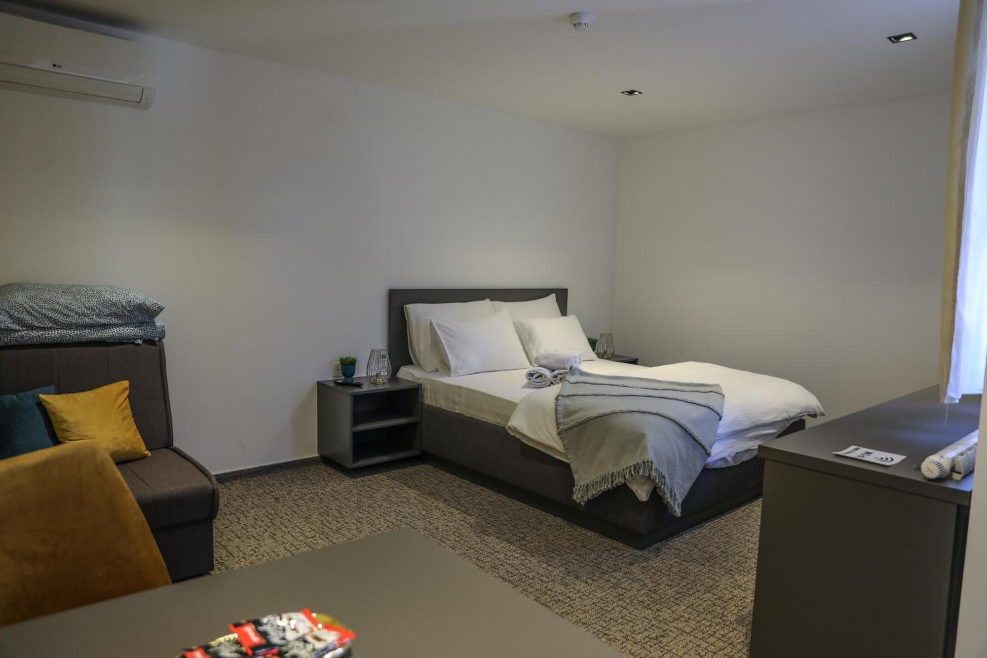Studio Apartments Visit Point SJJ Exteriér fotografie